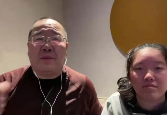 英达小儿子多少岁，英达次子被批啃老一无是处
