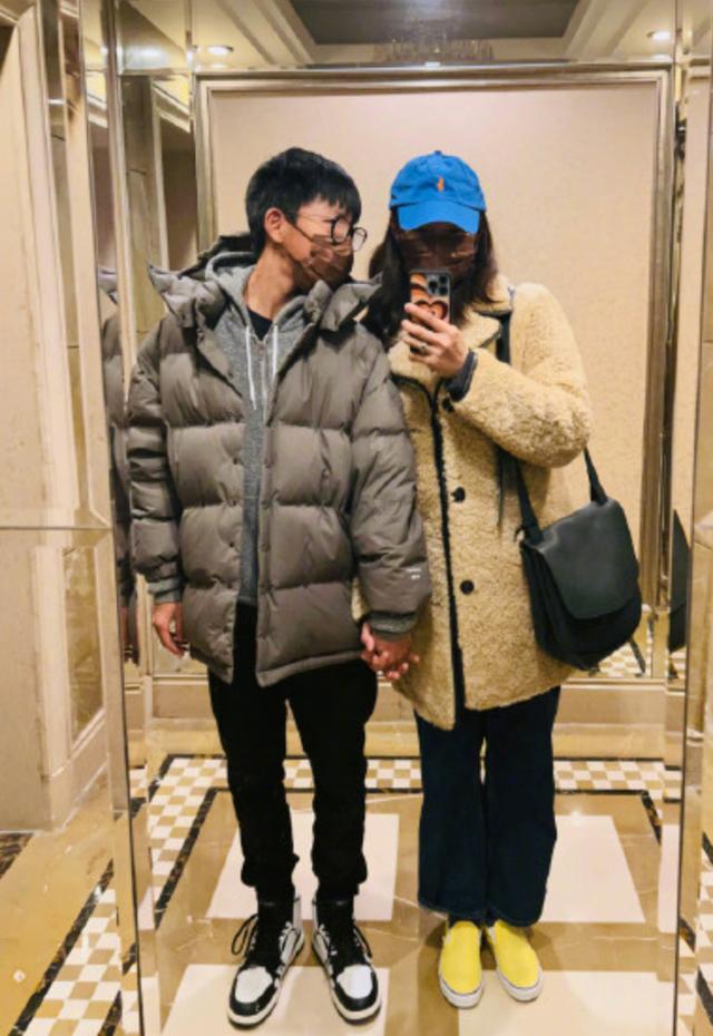 白百合的儿子叫什么，白百合丈夫是谁