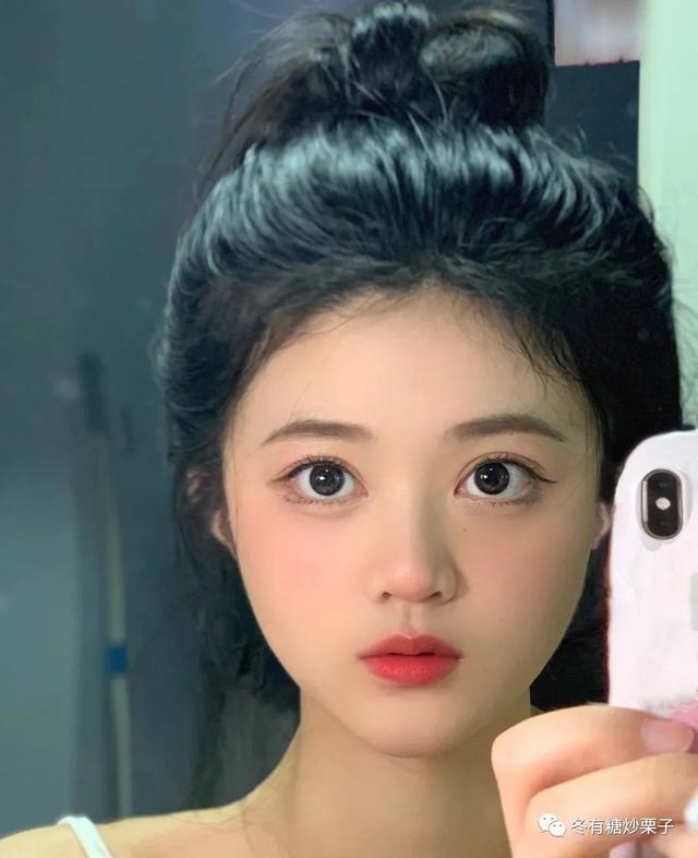 胎毛刘海怎么剪，美丽妆容必备的胎毛刘海教程（胎毛刘海怎么整蓬松）