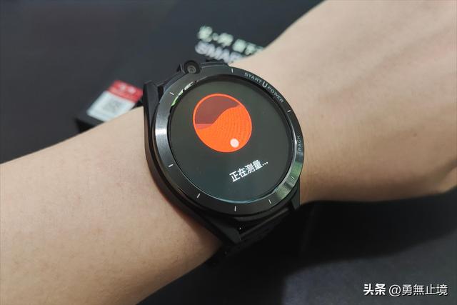 智能应用比较全面的智能手表，不再只是手机品牌的