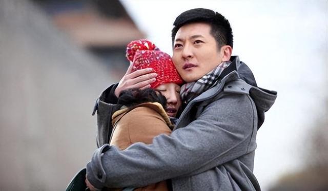 郭京飞和鲍莉儿子，老男孩郭京飞与鲍莉闪婚