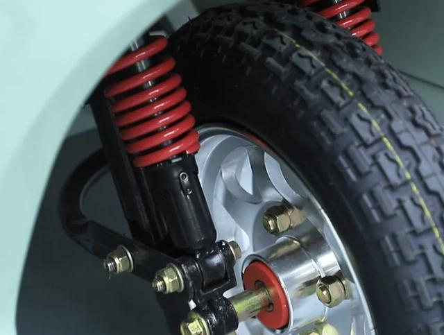 全封闭电动三轮车最新款最顶配，2款封闭式电动三轮车