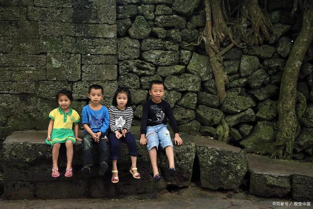 海南一日游槟榔谷导游推荐套餐，本地人从来不去的“槟榔谷”值得一游吗