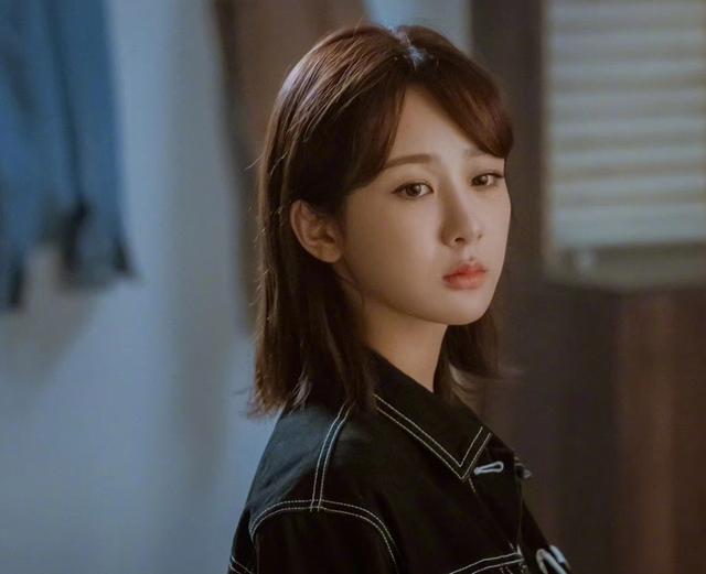 肖战新剧待播回顾，首日夺下热度榜第一