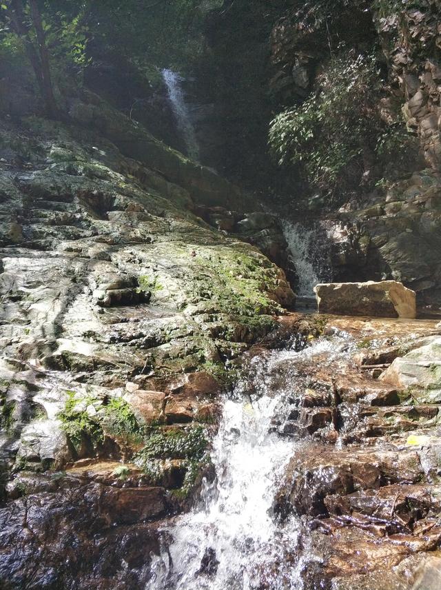  平谷天云山栈道好嗨，北京竟然还有这么惊险刺激的玻璃栈道和玻璃桥