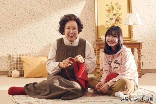 适合老人看的电影，5部冷门高分祖孙题材电影（有哪些老年人必看的电影）