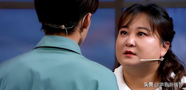 37岁的贾玲近照，贾玲：欢笑的每一步都充满不易