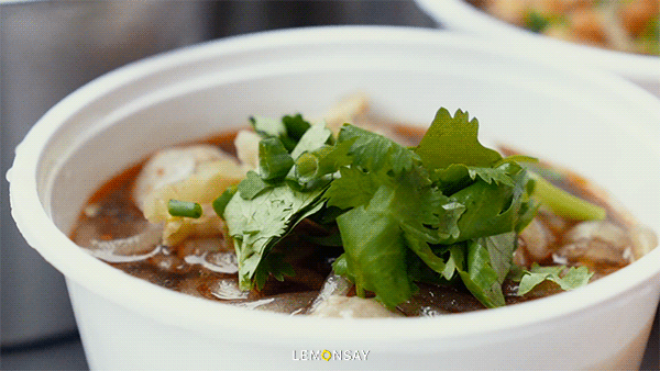 上货必吃独特味道酸辣粉，这碗东门酸辣粉