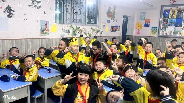 学生给老师过生日感言，恩师寿宴致词范文<建议收藏>