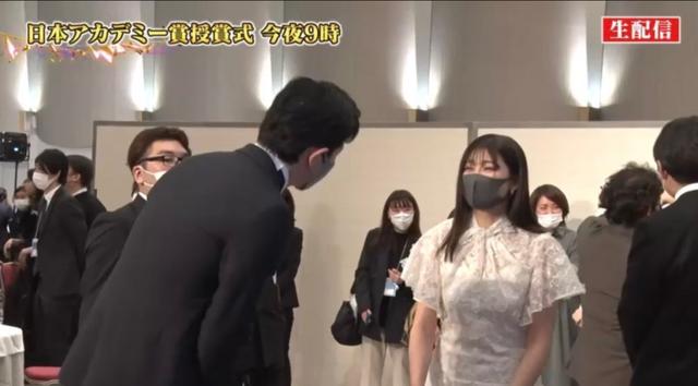 最近看了两部特别棒的电影，至少在影院让我爽到了