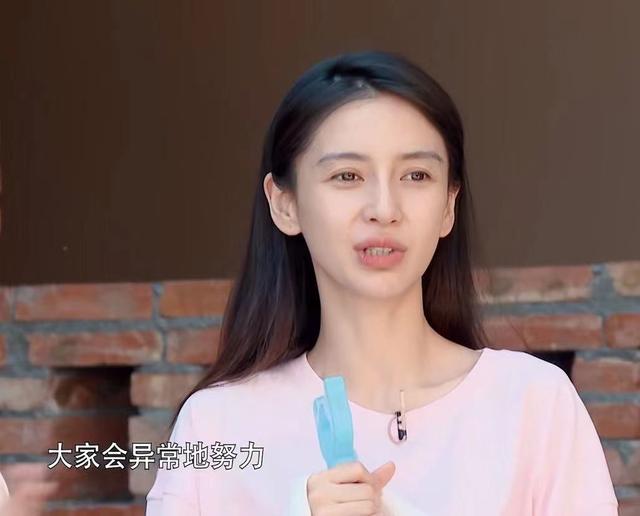 奔跑吧第十季是每周五晚播出吗，《奔跑吧10》首播满屏尴尬