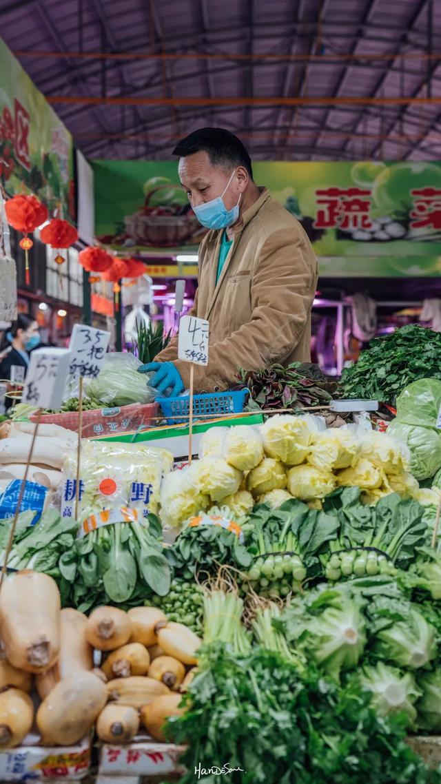 武汉菜市场价格，武汉的菜市场都在哪里（“武汉买菜测评\