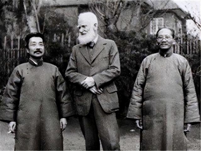 鲁迅萧红的关系，鲁迅与萧红仅仅只是单纯师生关系