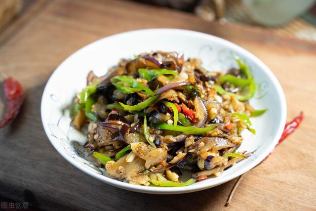 茄子怎么炒出来又嫩又好吃，炒茄子好吃有诀窍