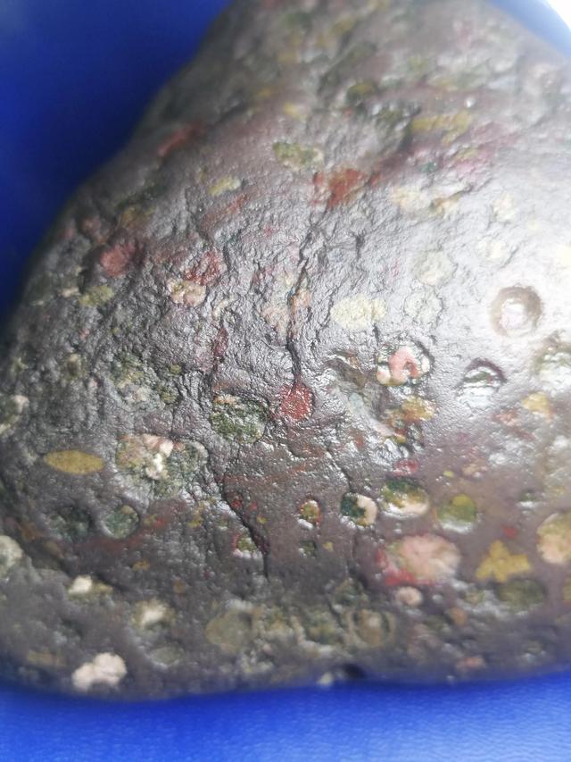 橄榄石石铁陨石,橄榄石铁陨石的特征与磁性 橄榄石石铁陨石,橄榄石铁陨石的特征与磁性