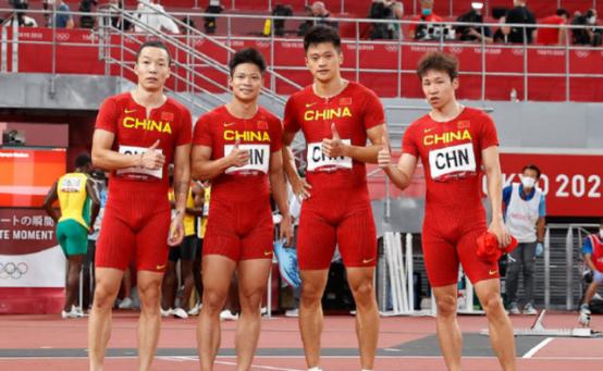 六十米世界纪录，6秒47苏炳添打破男子60米亚洲纪录