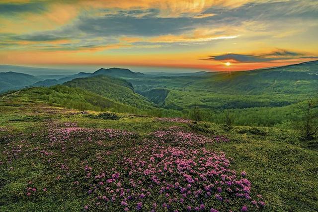 长白山旅游详细介绍，高铁、航班、自驾
