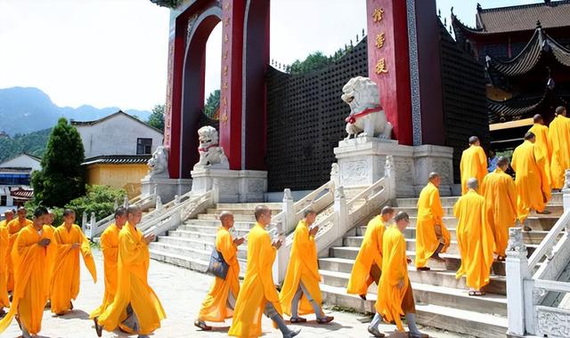 九华山地藏王菩萨，九华山十大寺院