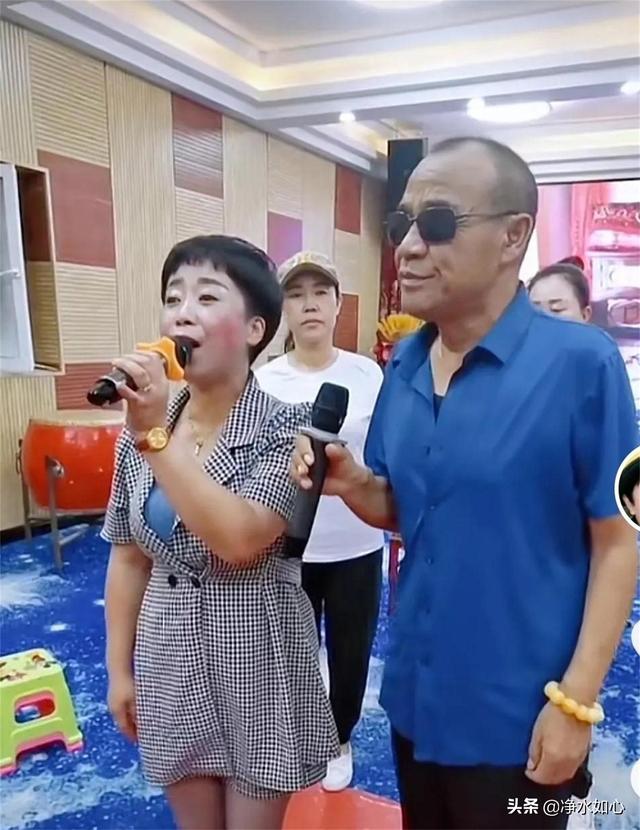 民间艺人二后生的简介，故事民间艺人网红二后生
