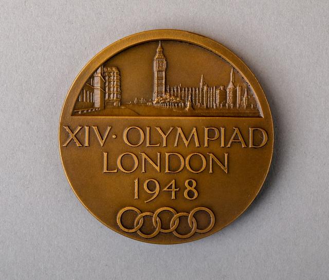 伦敦奥运会足球比赛，听藏品讲故事为何1948年的伦敦奥运会（1944年伦敦奥运会由于什么原因被迫停办）