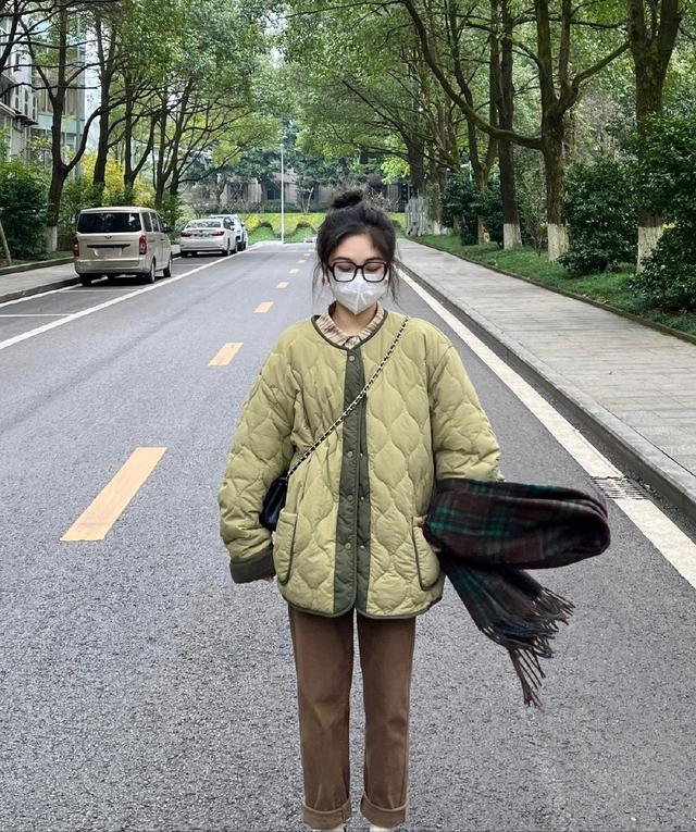 小个子女生穿衣搭配，小个子穿衣搭配这六点你需要知道（小个子女生穿衣思路要清晰）