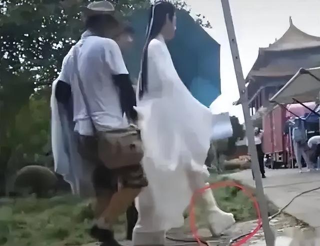明星身高排行榜，30位当红男明星身高对比（男明星跟关晓彤同框暴露真实身高）