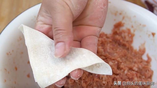 家常馄饨汤怎么调，馄饨汤怎样调制才鲜美（10年店主教你用开水调小馄饨汤）