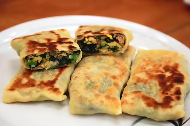 介绍一种特色美食北京烤鸭，北京烤鸭太好吃了