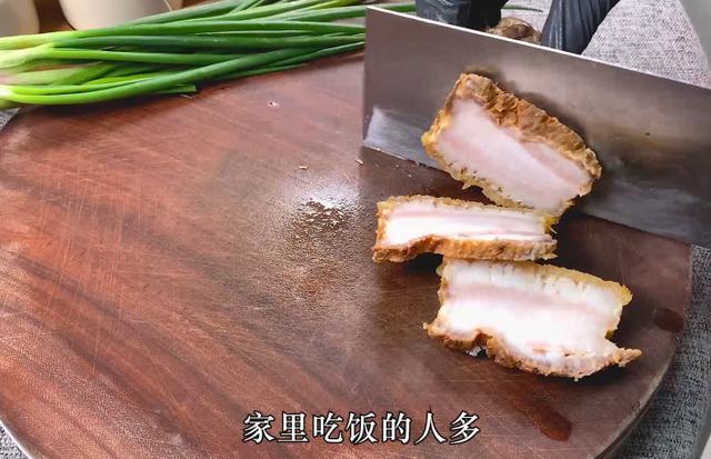 五花肉焖腐竹家常做法，腐竹焖五花肉肉香肥而不腻