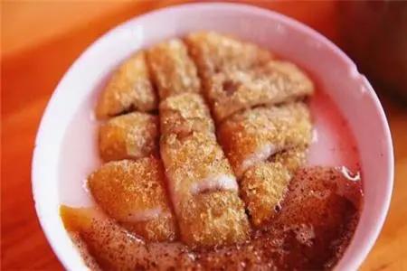 油炸粑粑怎么做，贵州街边油炸粑的做法（糖油粑粑的做法）