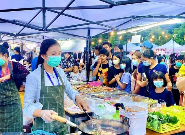 缅甸点灯节完整，实拍缅甸点灯节盛况