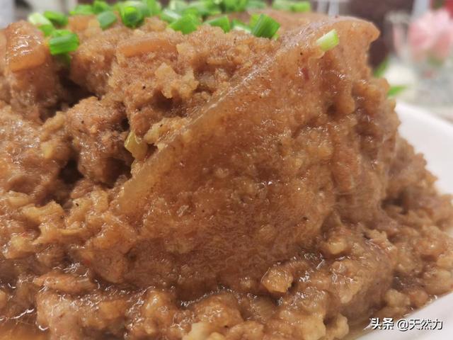 米粉蒸肉这样做鲜香美味入口即化，粉蒸肉简单好吃的家常做法