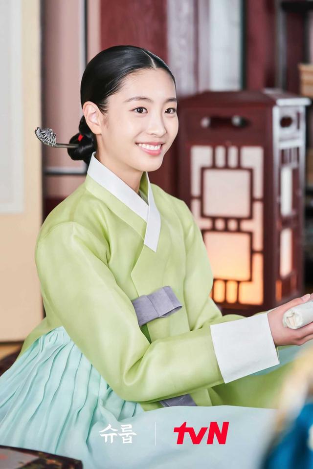 宋仲基现在身高多少，谁才是近期最受欢迎的演员