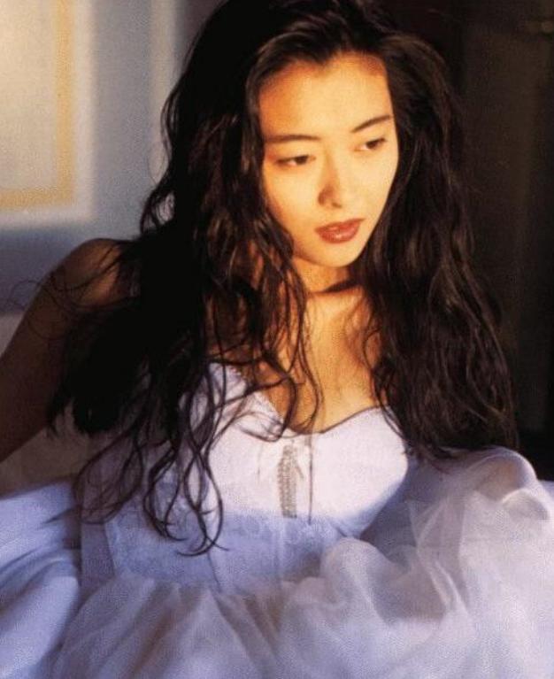 金城武年轻时的照片，金城武追不到的（金城武写真封面）