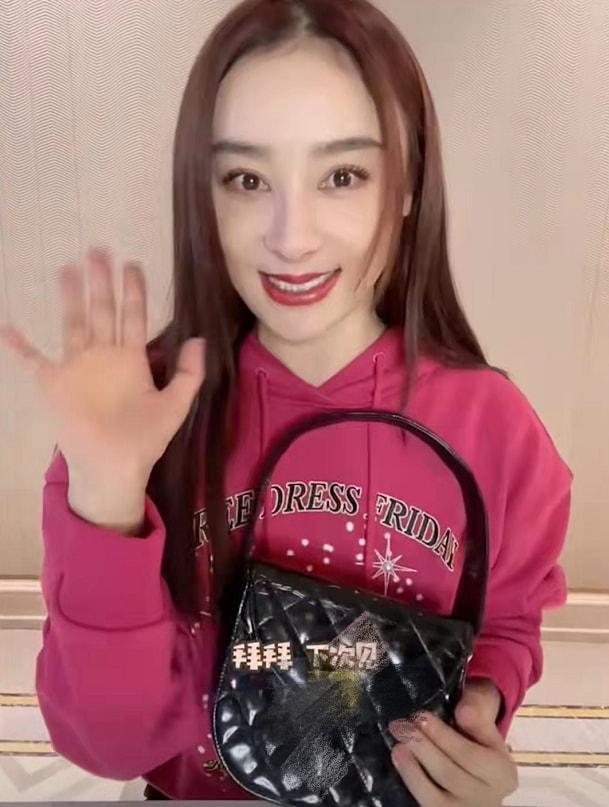 袁姗姗整容成功吗，袁姗姗晒原相机怼脸自拍