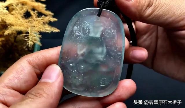 常见翡翠挂件的寓意，翡翠吊坠挂件的寓意