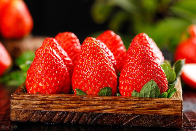 草莓是怎么形成的，草莓果实的形成过程