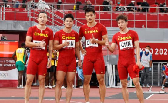 六十米世界纪录，6秒47苏炳添打破男子60米亚洲纪录