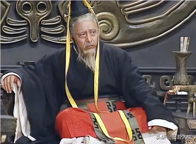知恩而感恩更要报恩不要嘲笑别人，忘记有恩别人