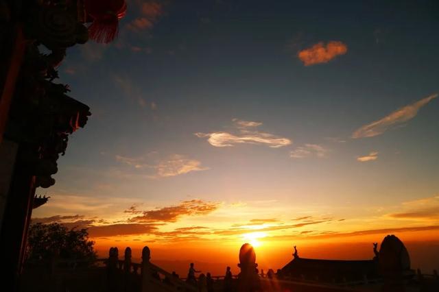 鸡足山旅游攻略，11月免费的大理宾川鸡足山（大理宾川鸡足山景区旅游攻略）