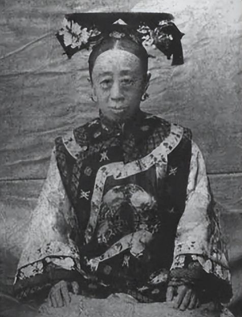 清朝最有影响力的两位太后，清初清末两太后