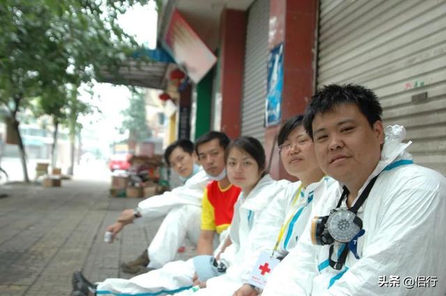 侣行夫妇的记录，中国最牛夫妻：北极求婚