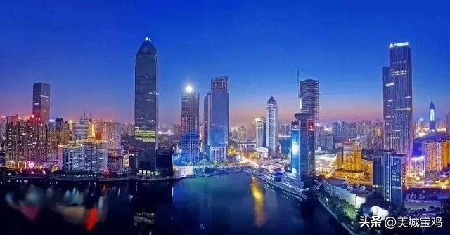 成都和武汉对比哪个城市更大，武汉综合实力对比