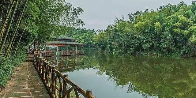 成都旅游必去十个景点，游成都必去的20个地方