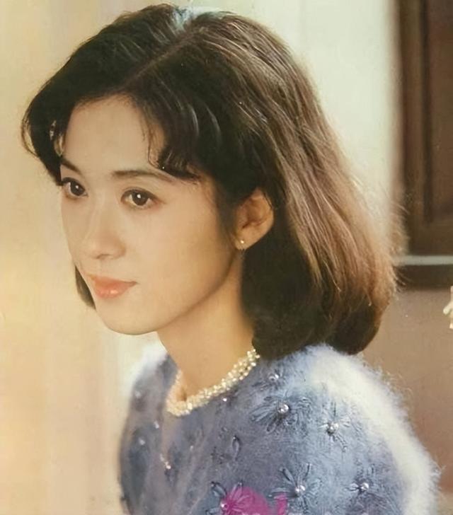 来自回族的10位女星，娱乐圈好看的回族女星