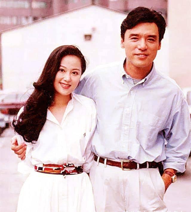 章小蕙年轻时的美貌，看了20岁的章小蕙超漂亮照片