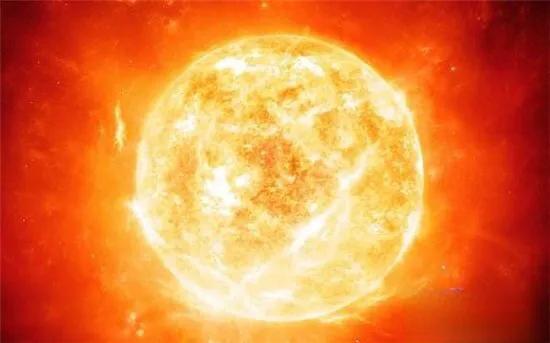 太阳的年龄大致为多少，太阳“熄灭”人类多久才能感知