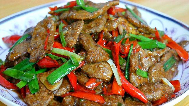 怎样炒猪肝嫩又好吃不腥，炒猪肝鲜嫩不柴有诀窍