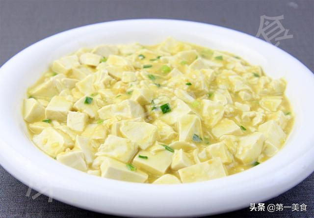 天然石磨豆腐的做法，传统古法用石磨打豆腐的全过程
