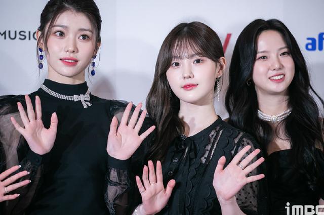 韩国红毯女明星有多敢穿，韩国红毯穿搭过于朴素